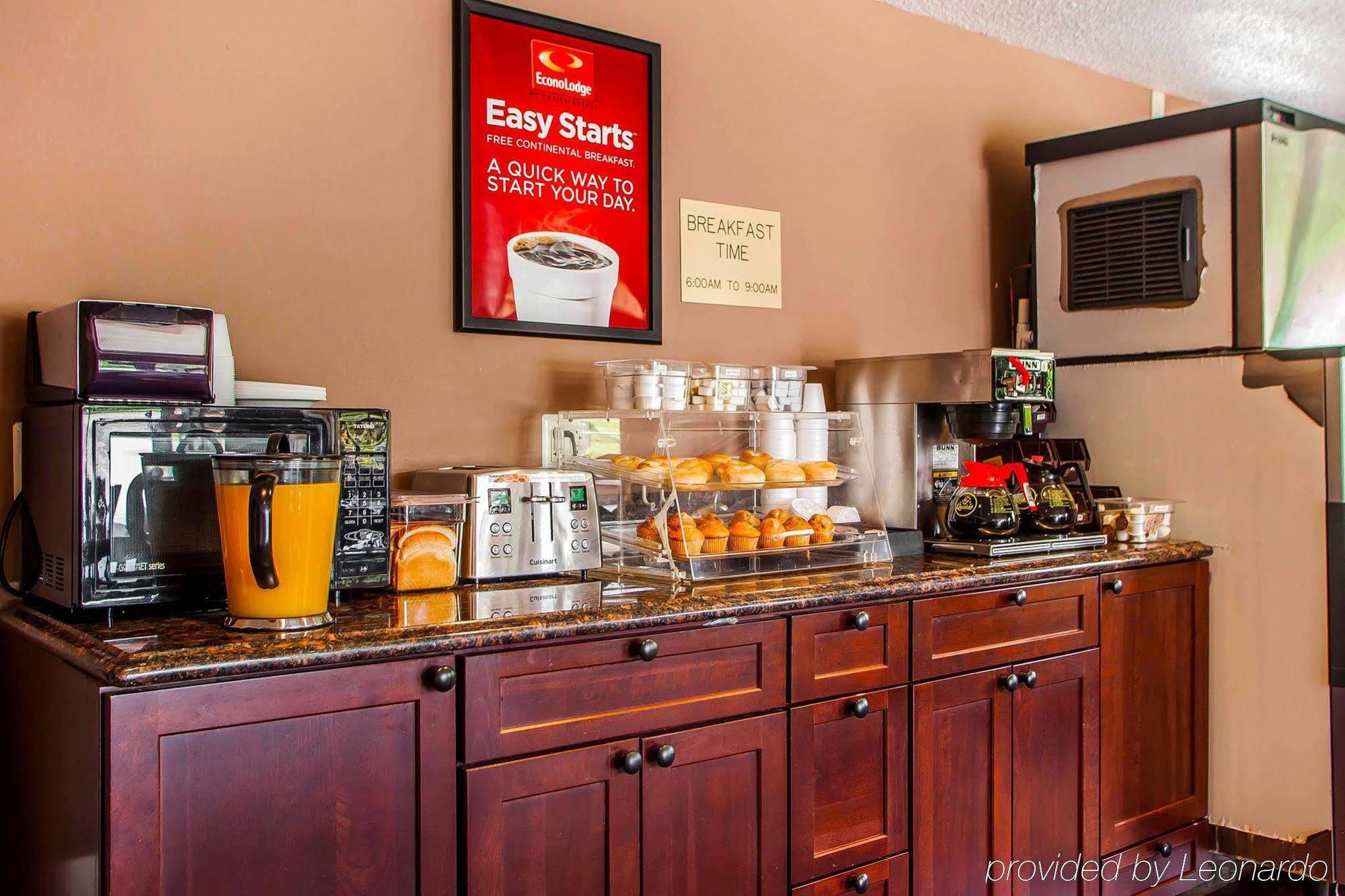 Econo Lodge Маунт Лорел Екстериор снимка