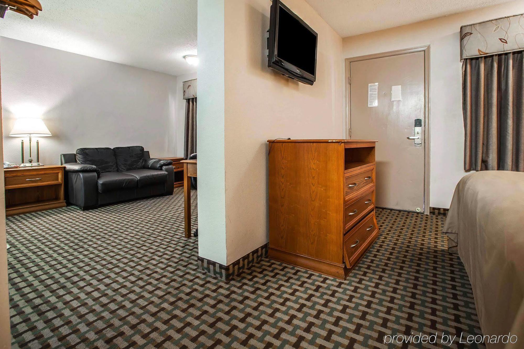 Econo Lodge Маунт Лорел Екстериор снимка