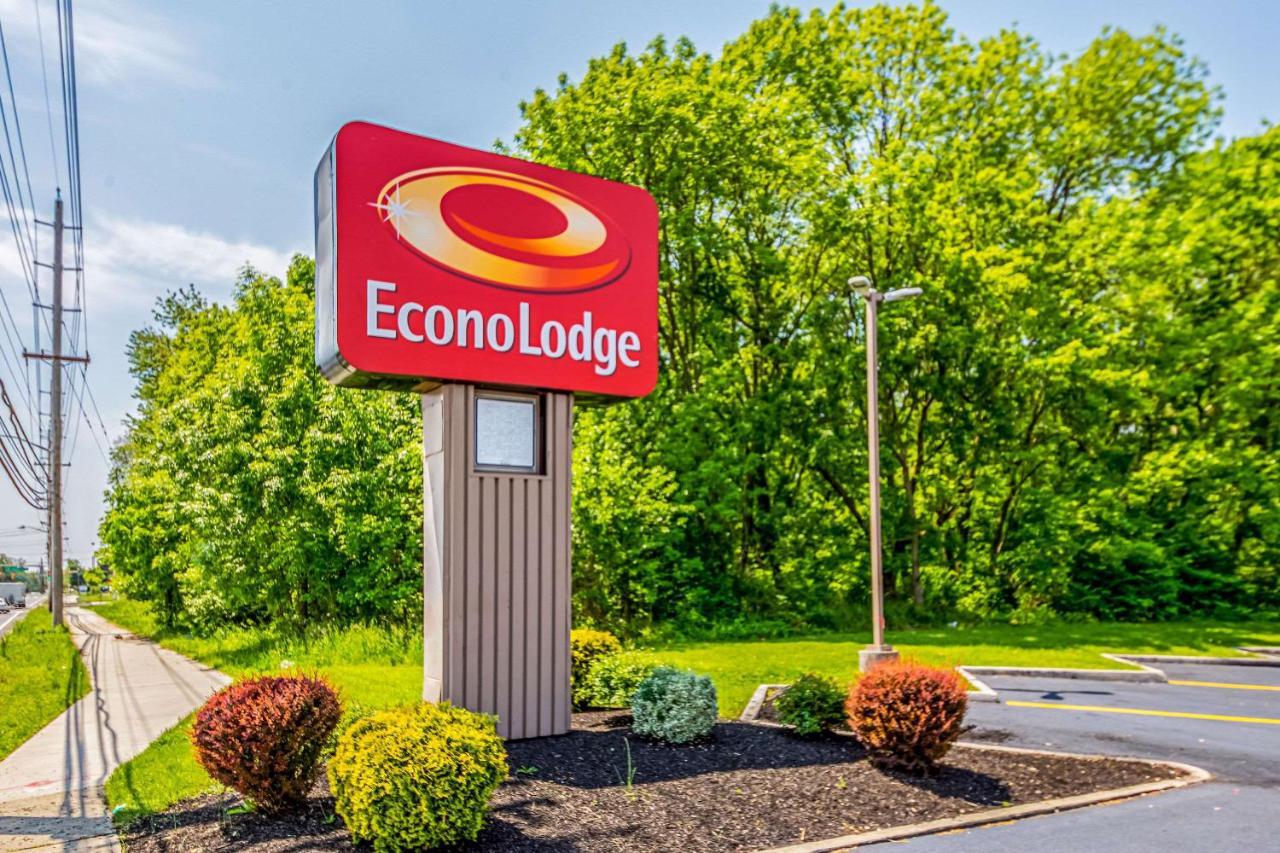 Econo Lodge Маунт Лорел Екстериор снимка